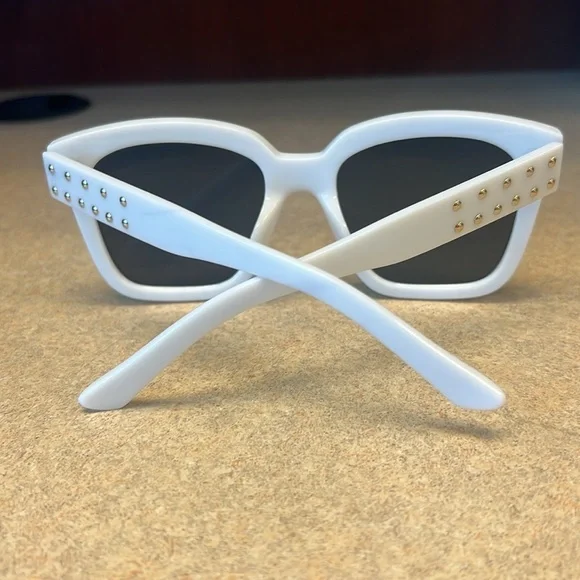 Greeksglasses White oversized sunglasses gold studs around frame, black lenses - Picture 4 of 7